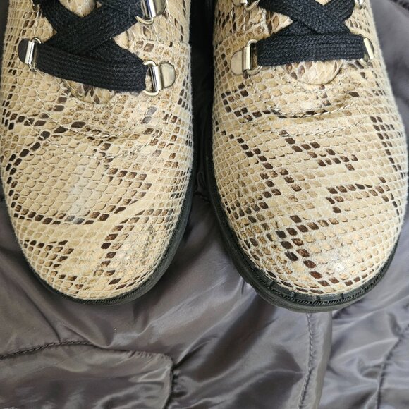 JELLYPOP Miggy Women's Faux Snakeskin Print Lace-up Booties Sz 8.5M Lug Sole - Picture 5 of 11
